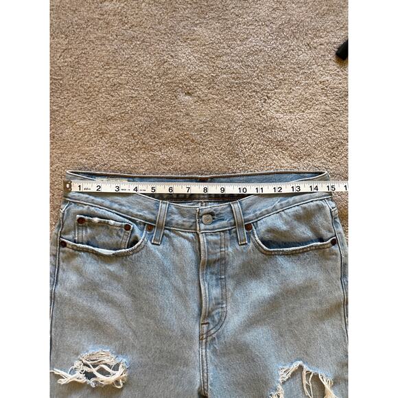 Levi's Womens Premium Wedgie Straight Jeans Size 28 Destroyed Button Fly Hi Rise - Picture 9 of 11